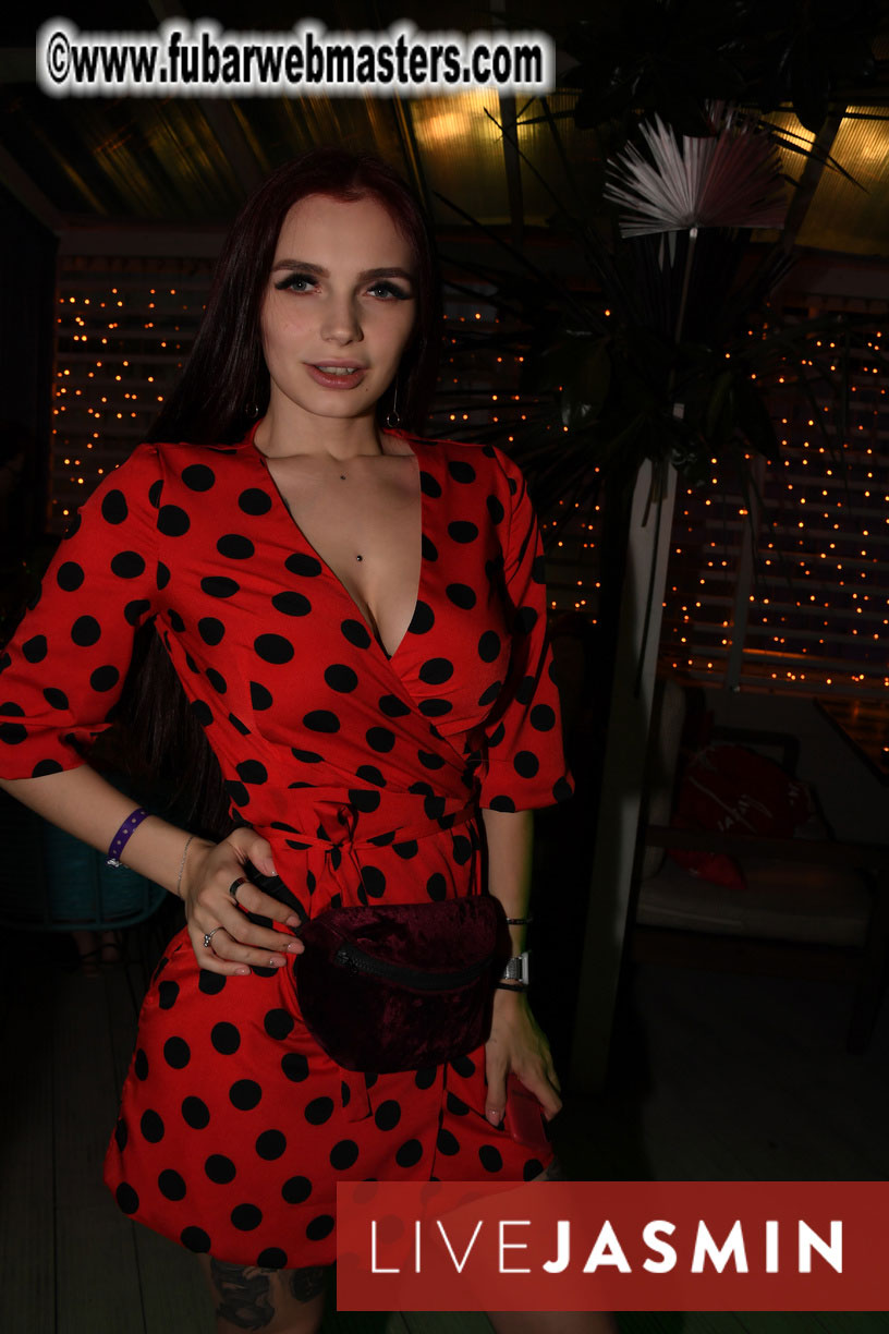 Tropical Paradise Party 