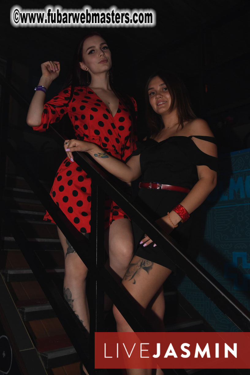 Tropical Paradise Party 