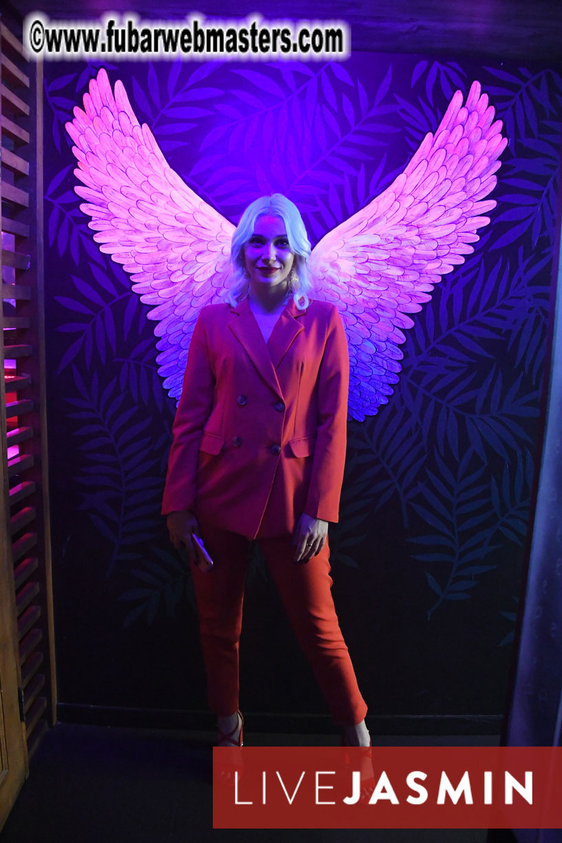 Tropical Paradise Party 