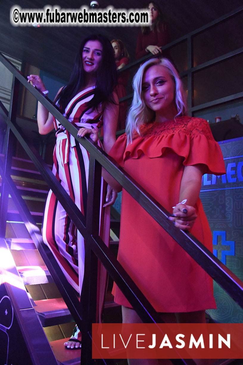 Tropical Paradise Party 