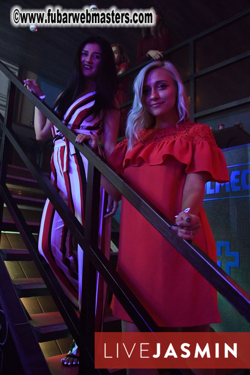 Tropical Paradise Party 