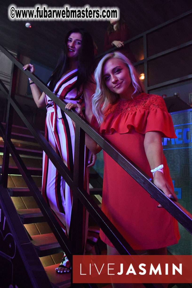 Tropical Paradise Party 