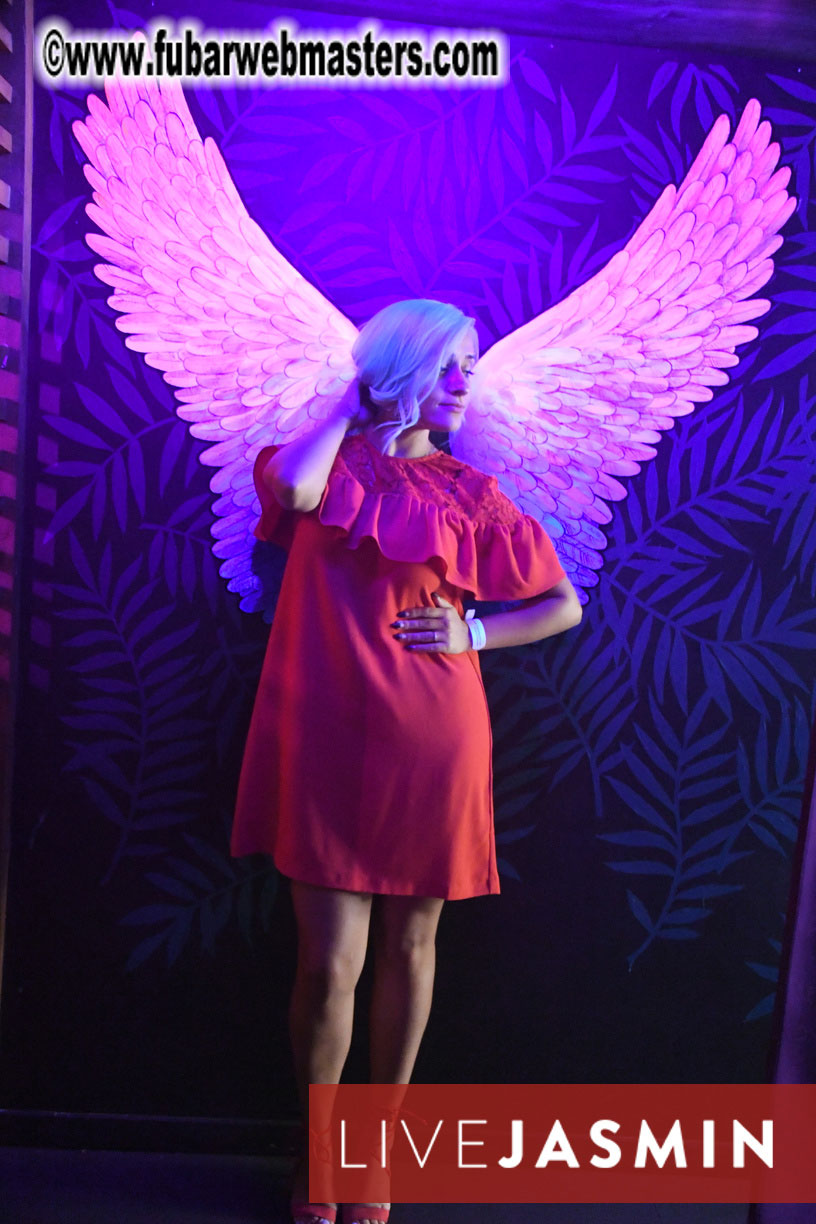 Tropical Paradise Party 