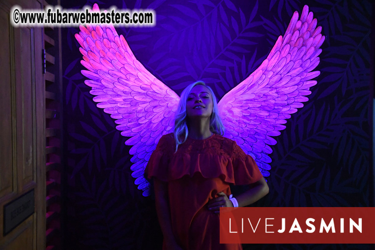 Tropical Paradise Party 