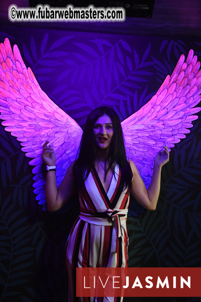 Tropical Paradise Party 