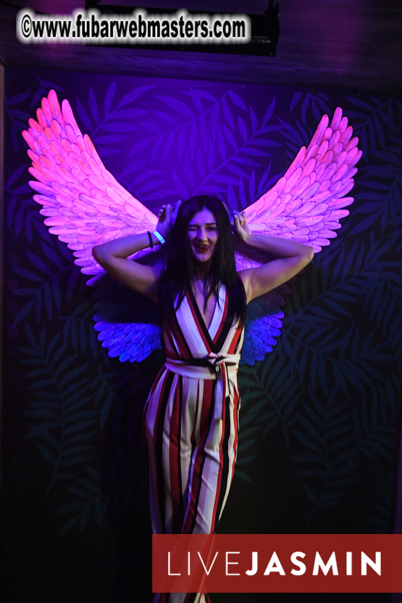 Tropical Paradise Party 