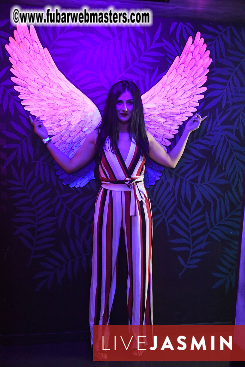 Tropical Paradise Party 