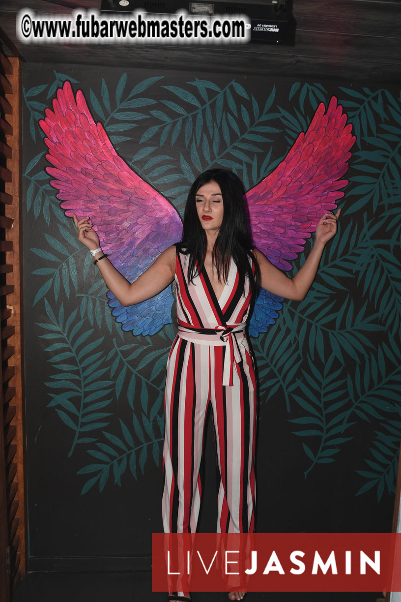 Tropical Paradise Party 