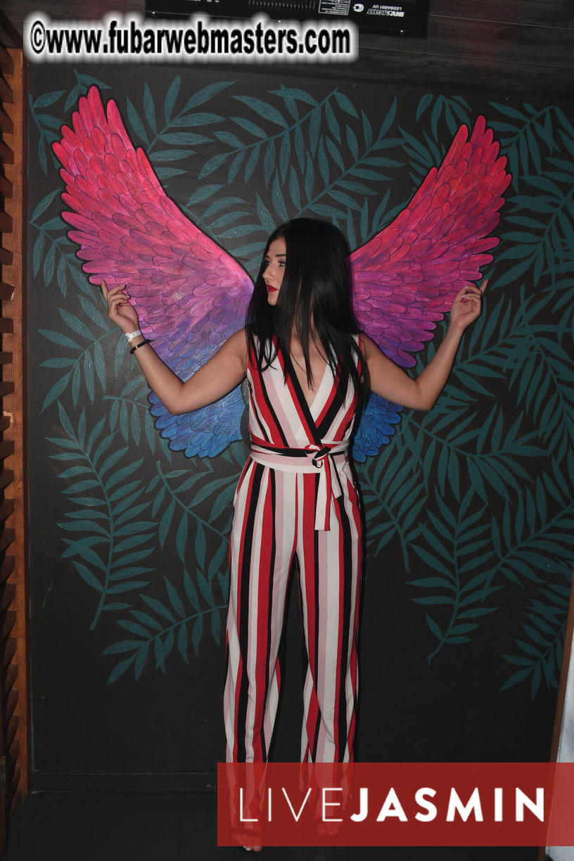 Tropical Paradise Party 