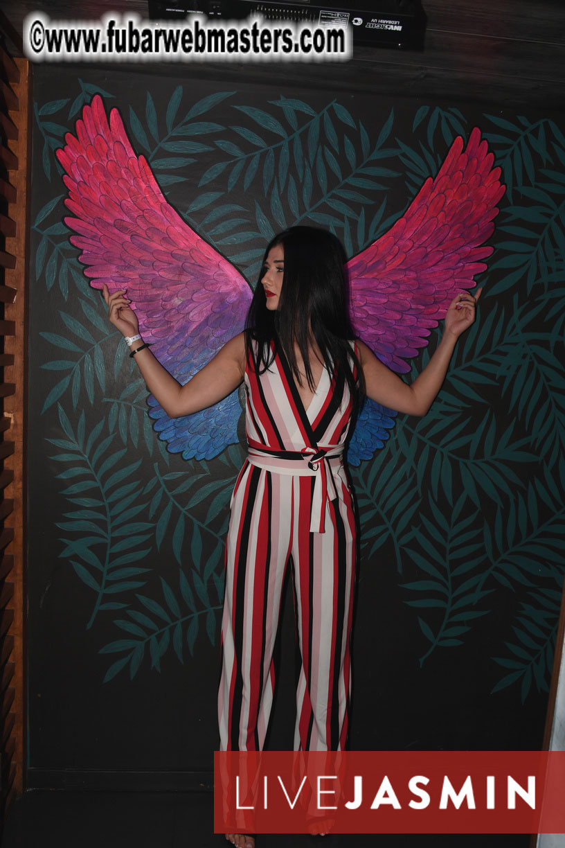 Tropical Paradise Party 