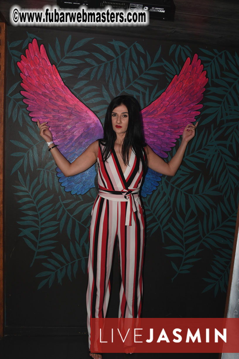 Tropical Paradise Party 