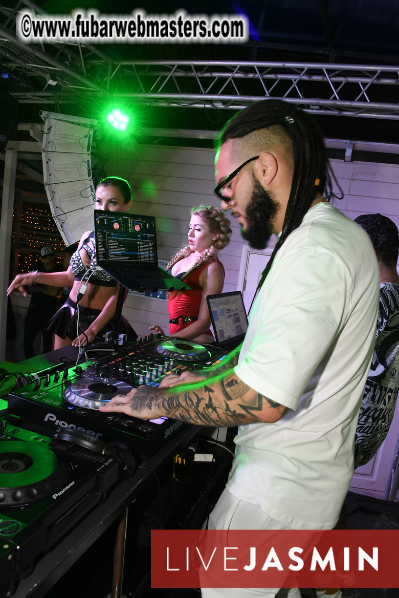 Tropical Paradise Party 