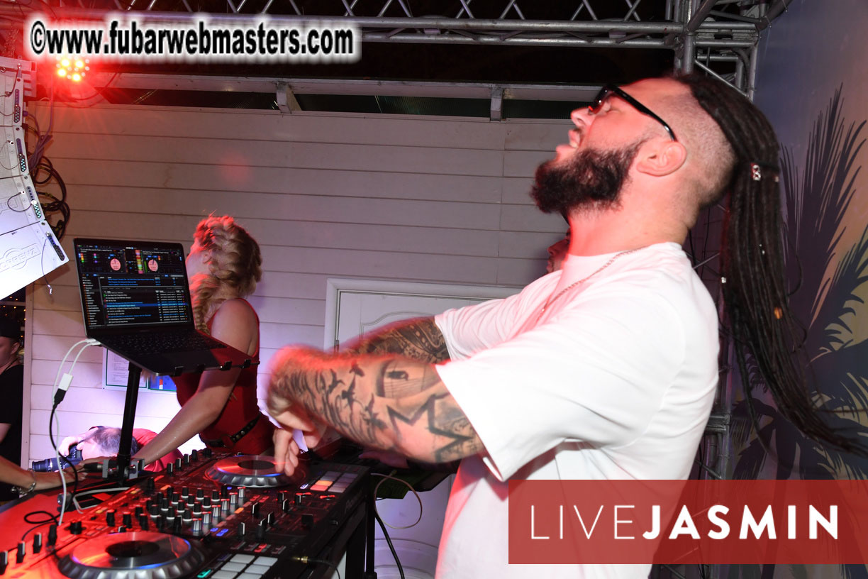 Tropical Paradise Party 