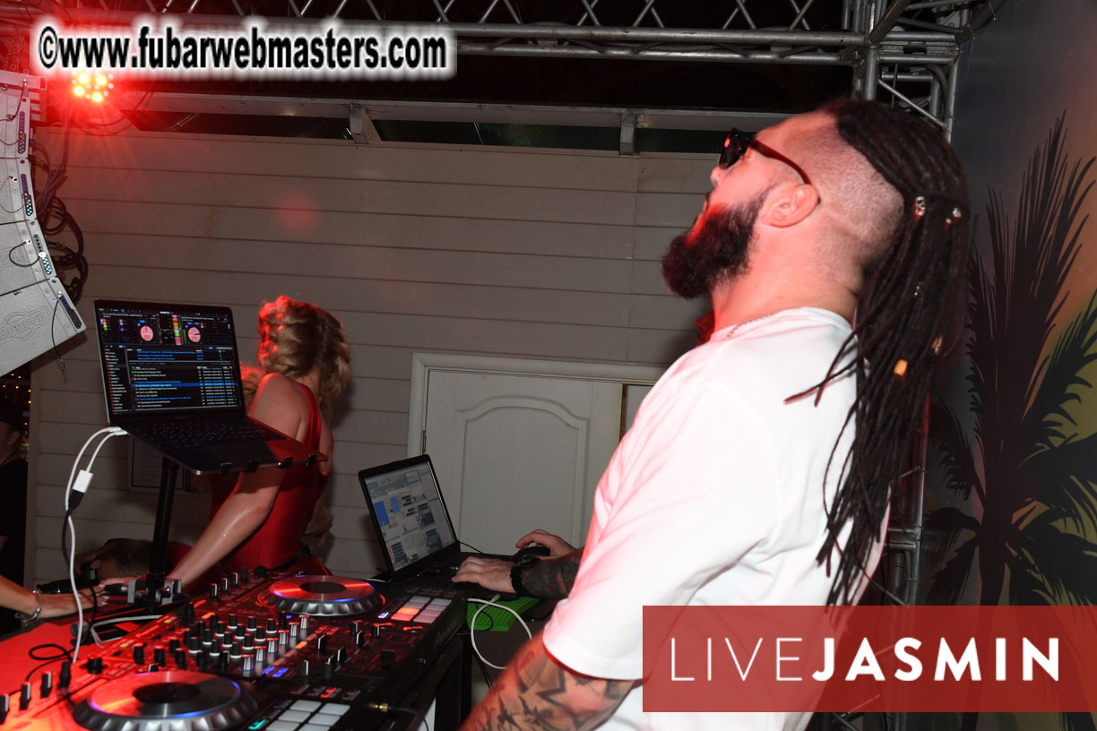 Tropical Paradise Party 