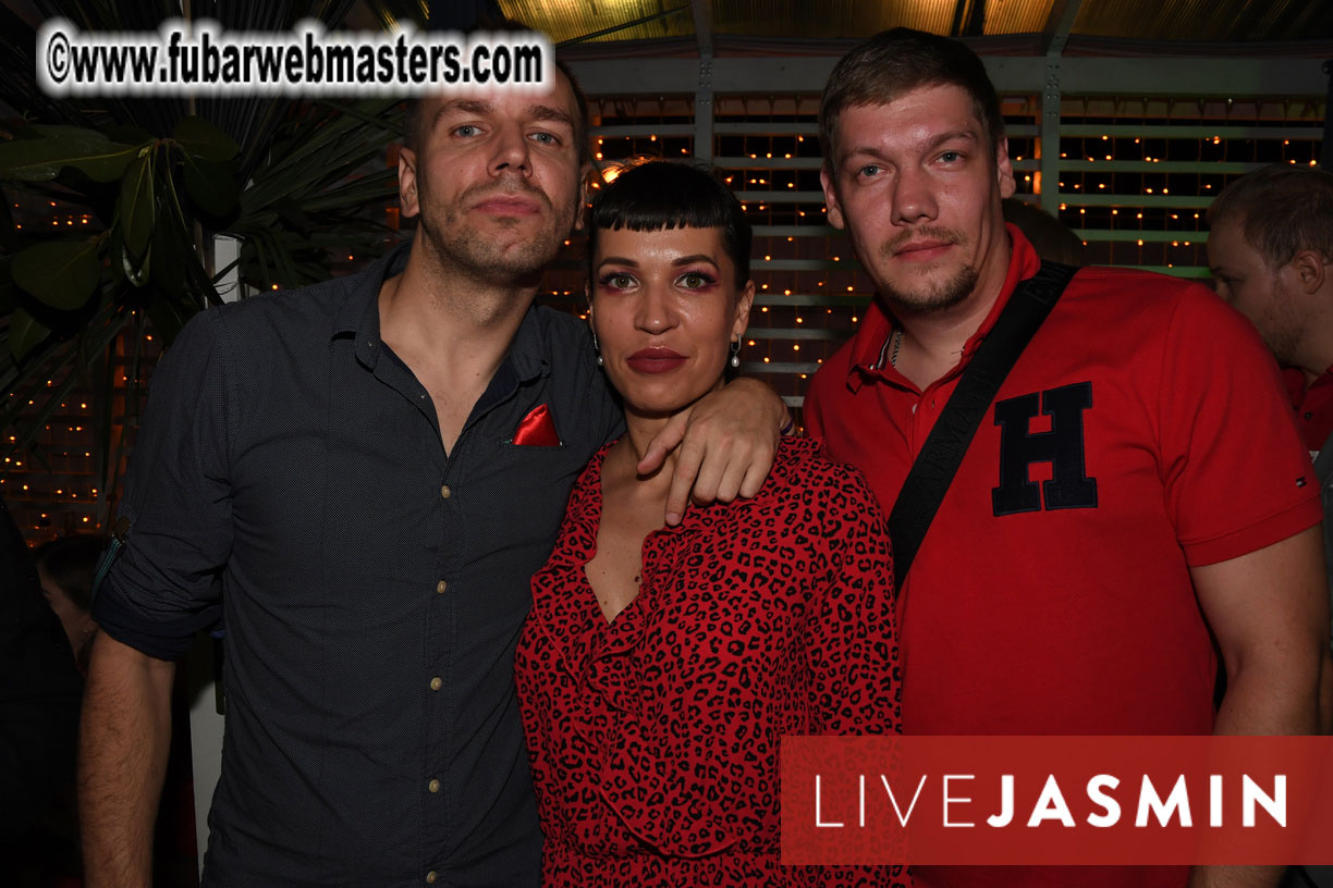 Tropical Paradise Party 