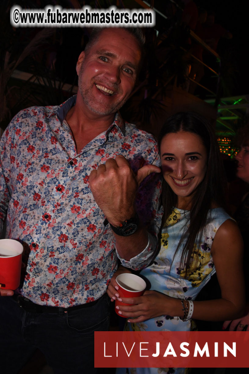 Tropical Paradise Party 