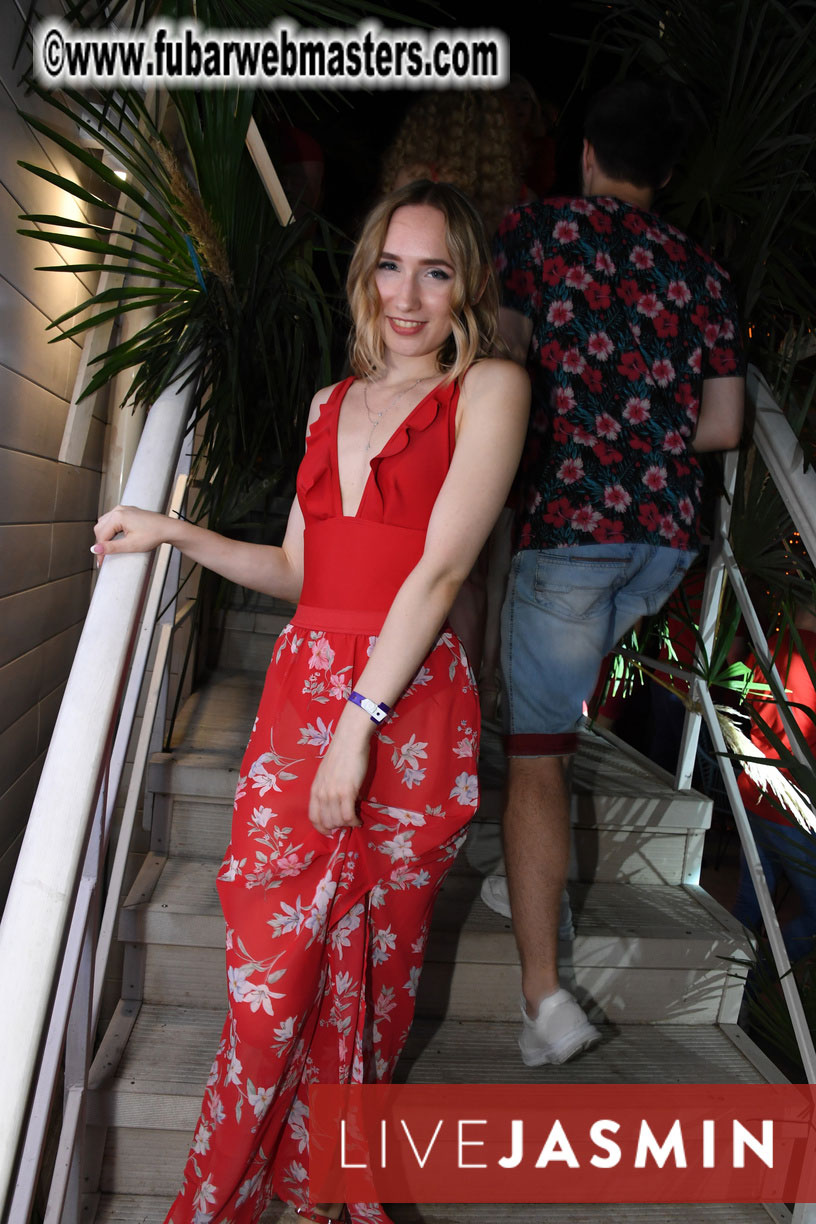 Tropical Paradise Party 