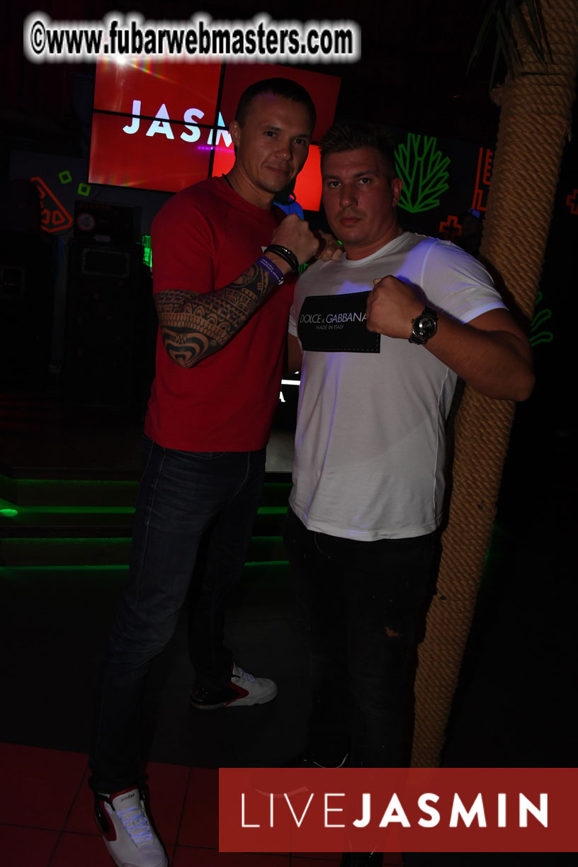 Tropical Paradise Party 