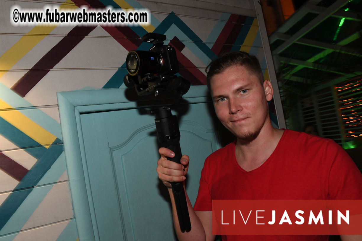 Tropical Paradise Party 