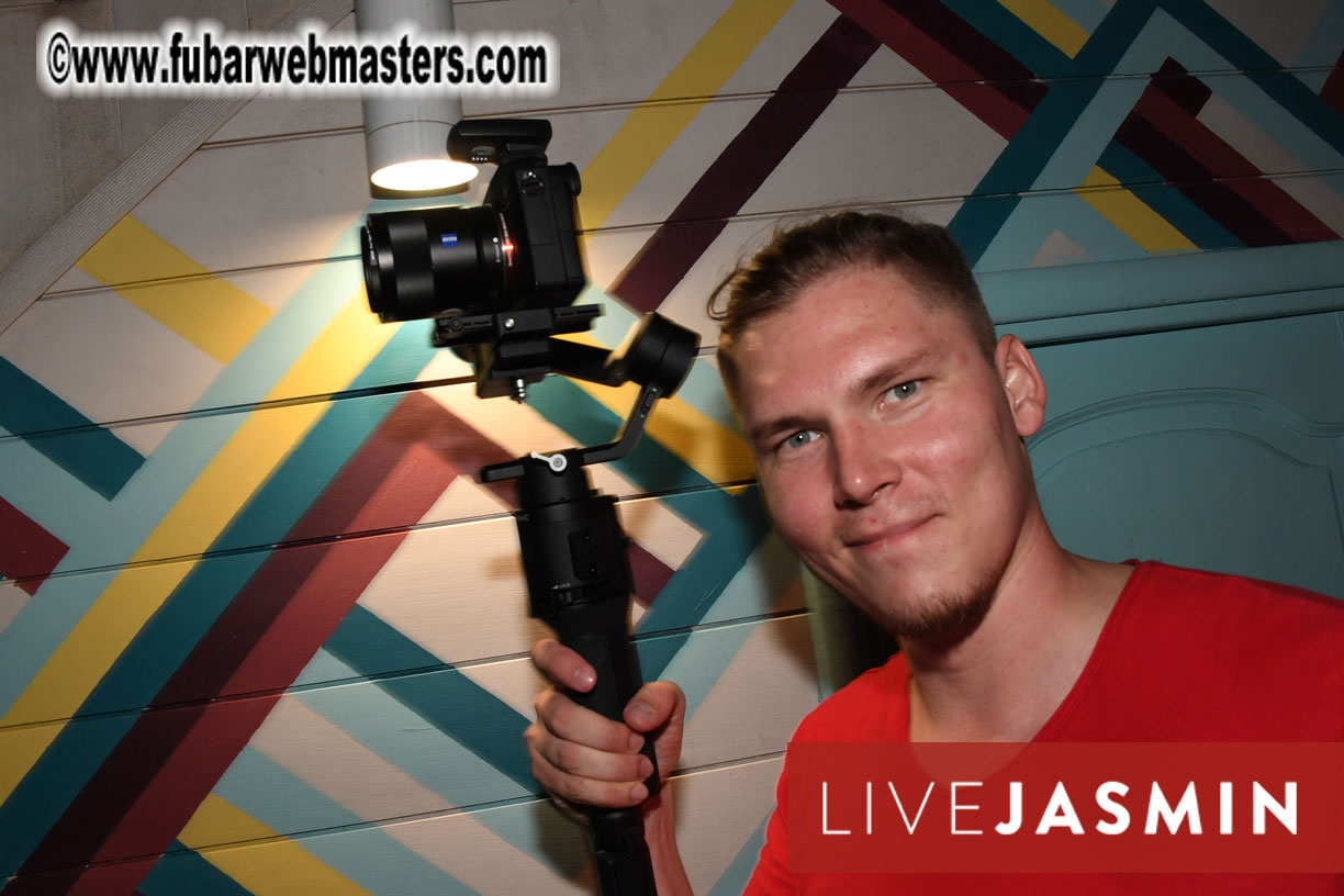 Tropical Paradise Party 