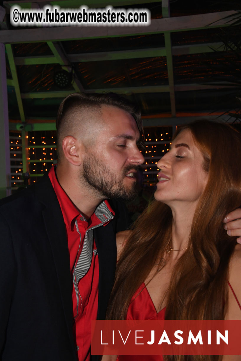 Tropical Paradise Party 