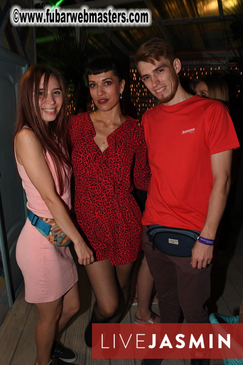 Tropical Paradise Party 