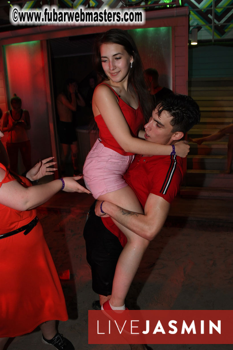 Tropical Paradise Party 