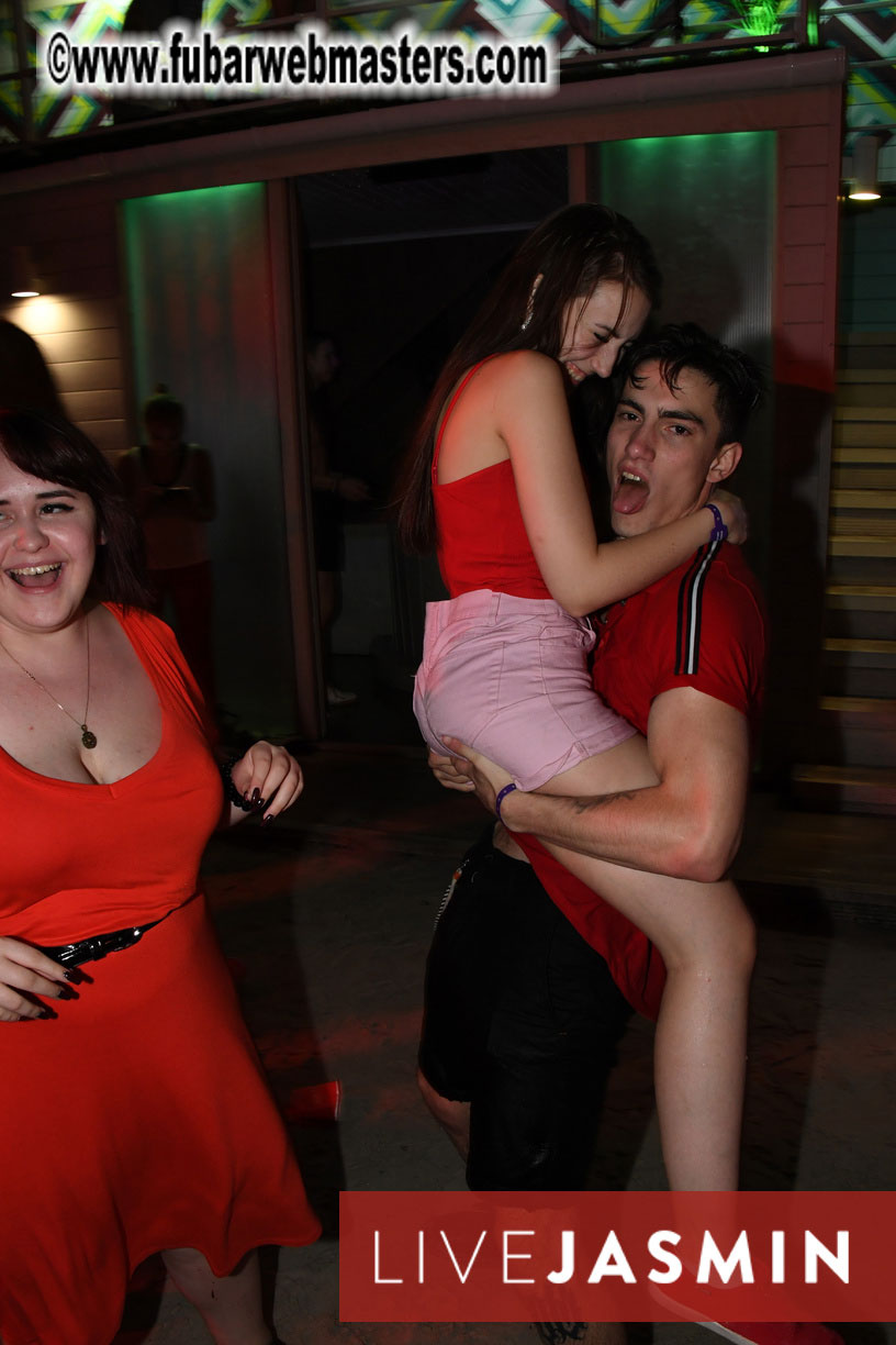 Tropical Paradise Party 