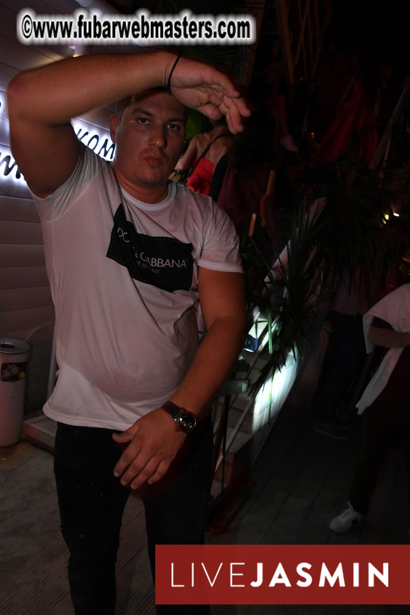 Tropical Paradise Party 