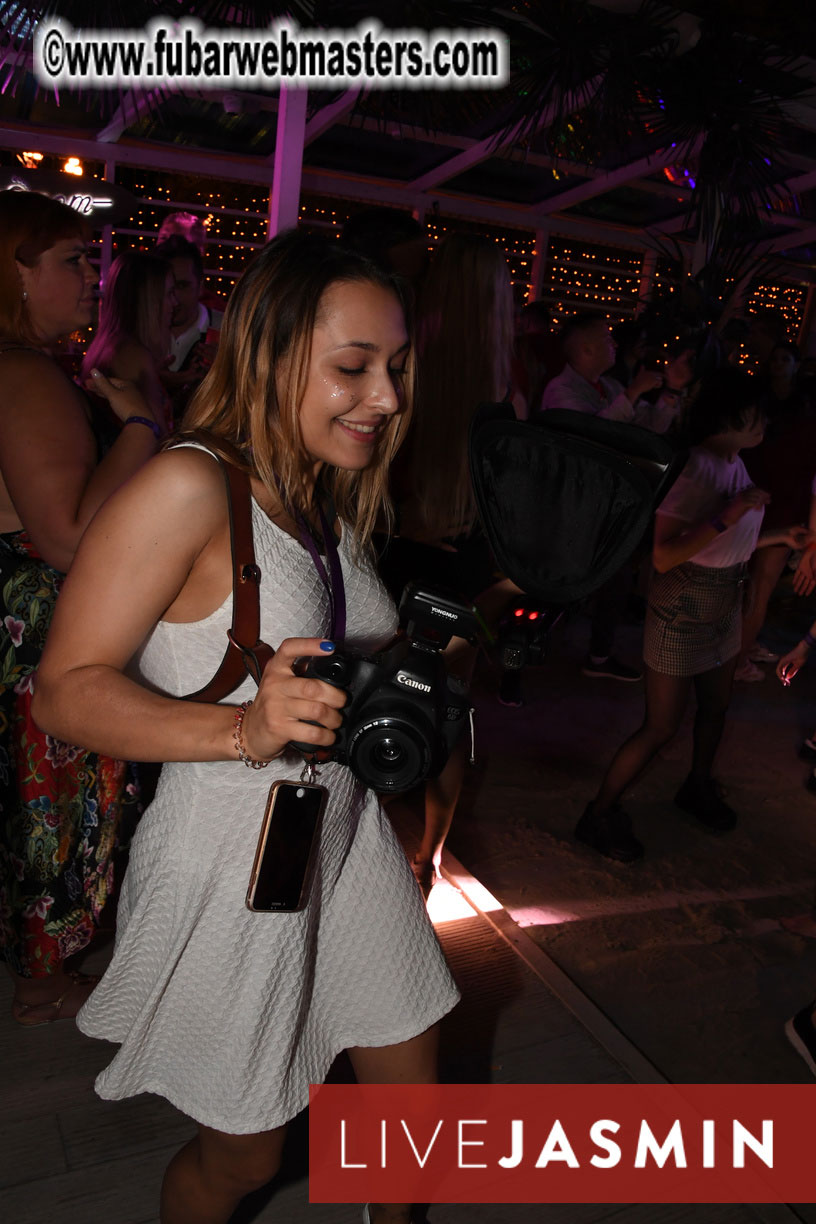 Tropical Paradise Party 