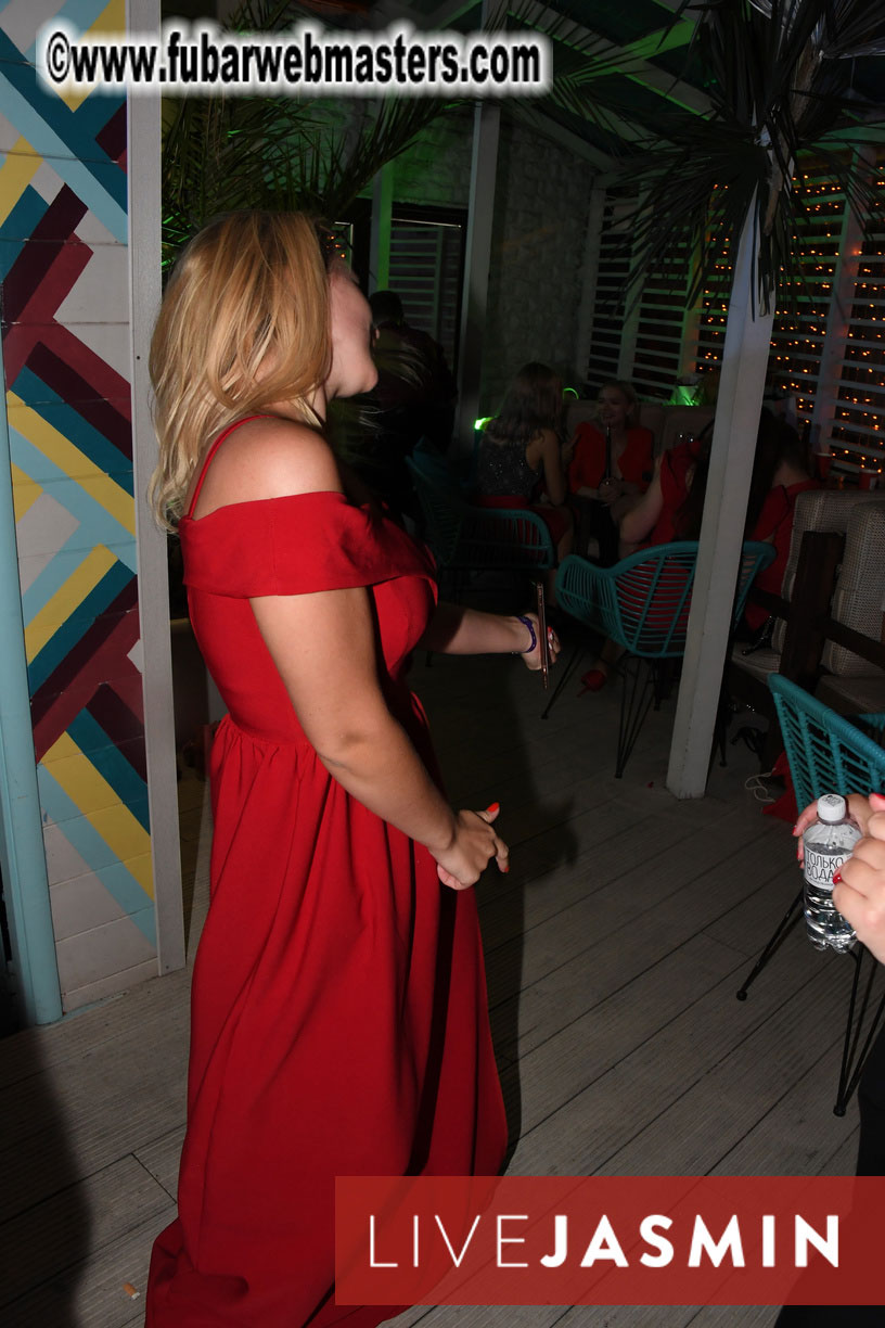 Tropical Paradise Party 