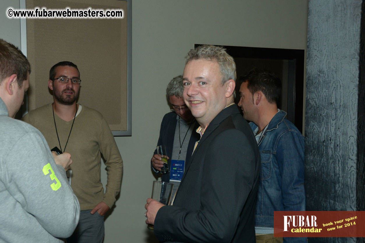 Mix & Meet + Happy Hour