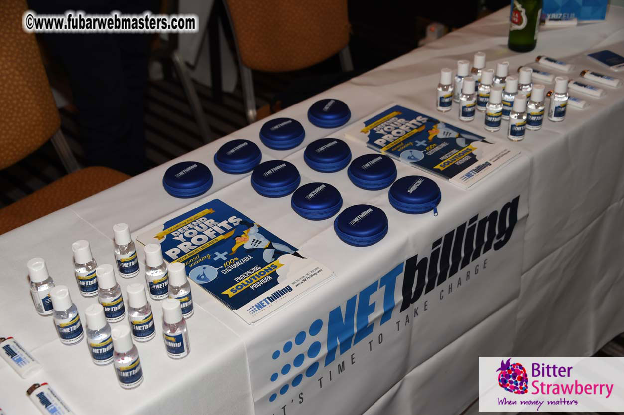 Mix & Meet + Happy Hour