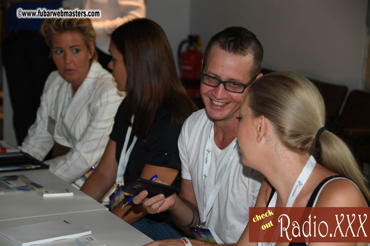 Seminars and Speed Networking