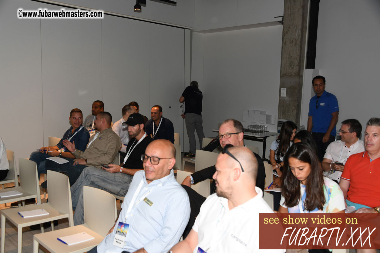 Seminars and Speed Networking