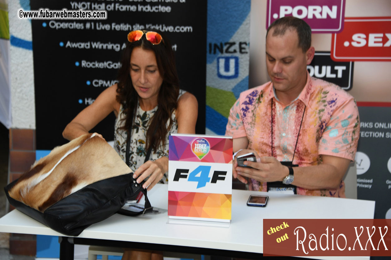 Seminars and Speed Networking