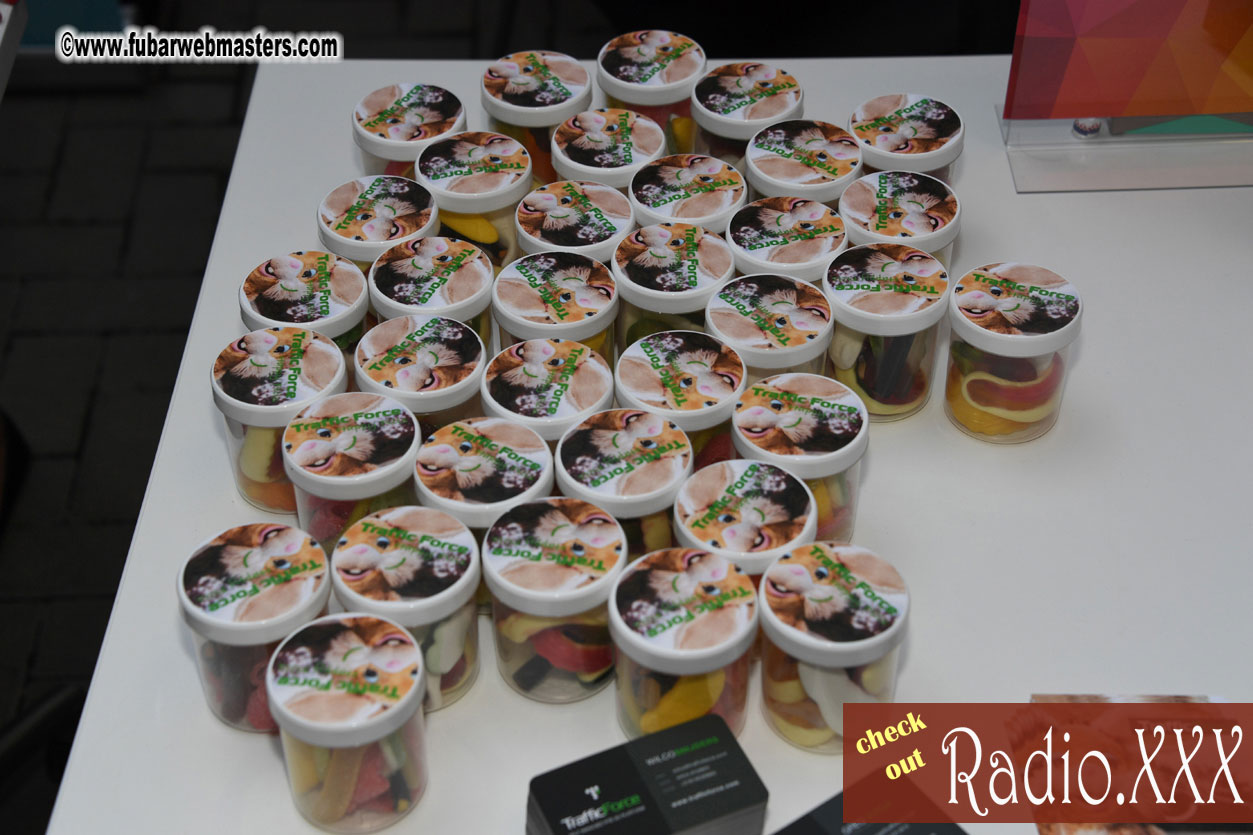 Mix & Meet Happy Hour