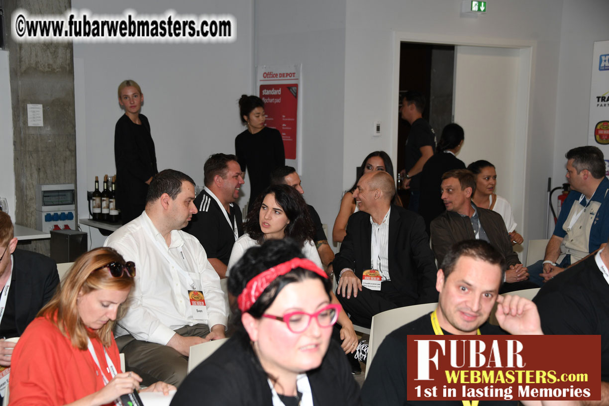 Keynote Address - Axel Vezina CrakMedia