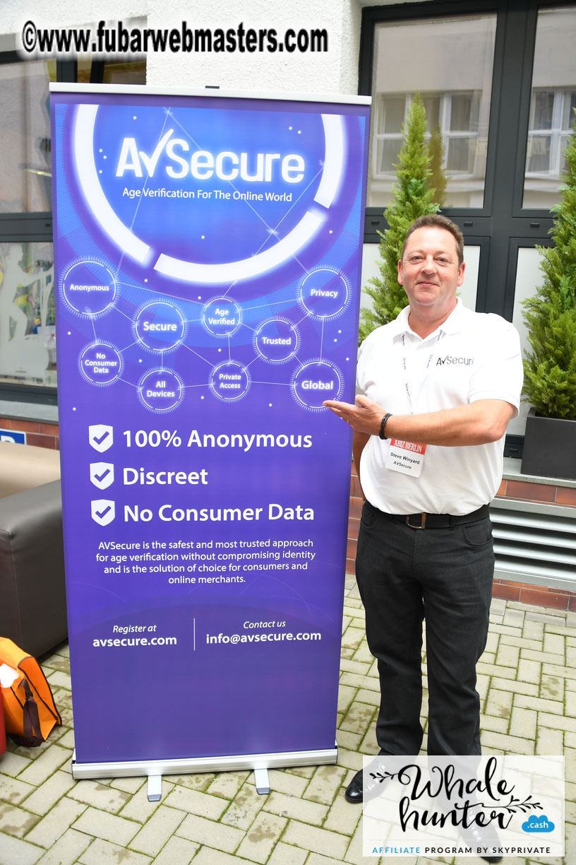 Mix & Meet Happy Hour