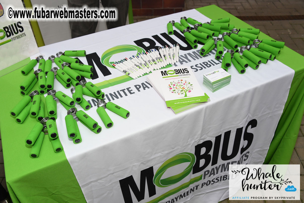 Mix & Meet Happy Hour