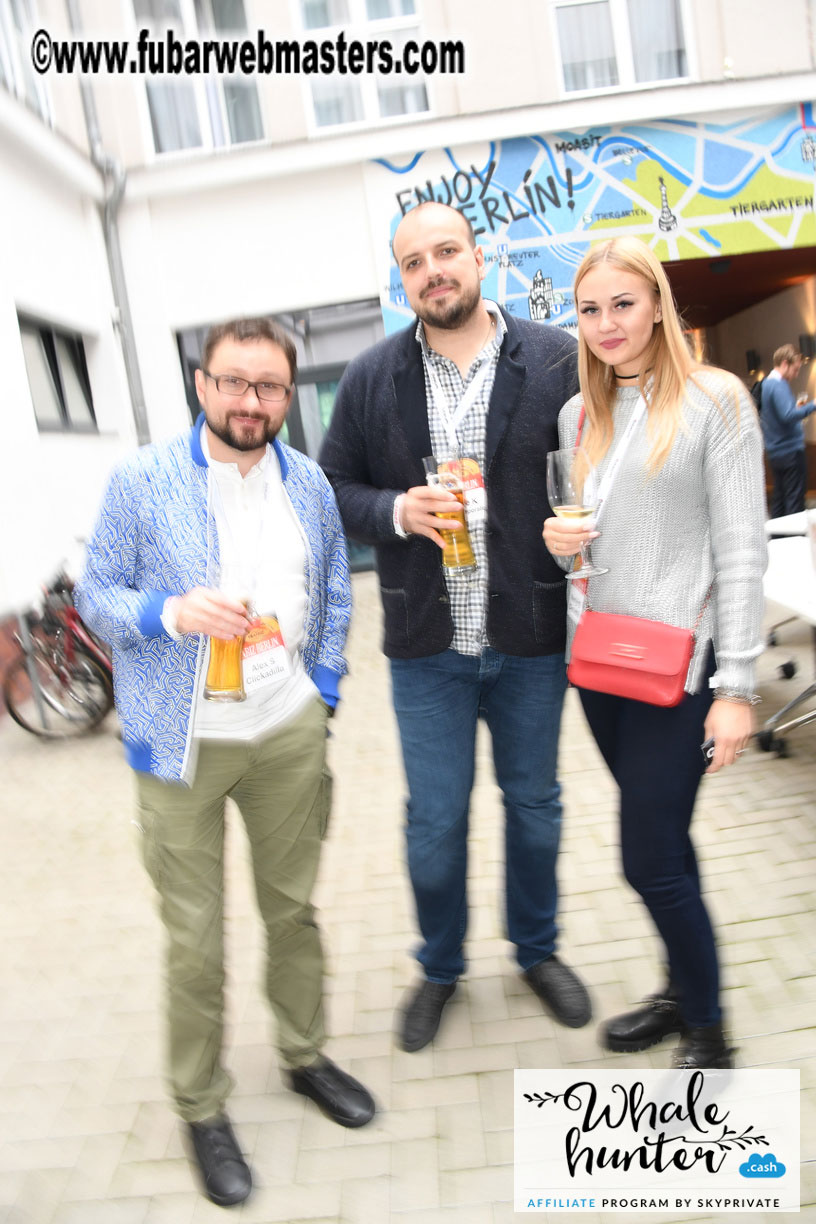 Mix & Meet Happy Hour