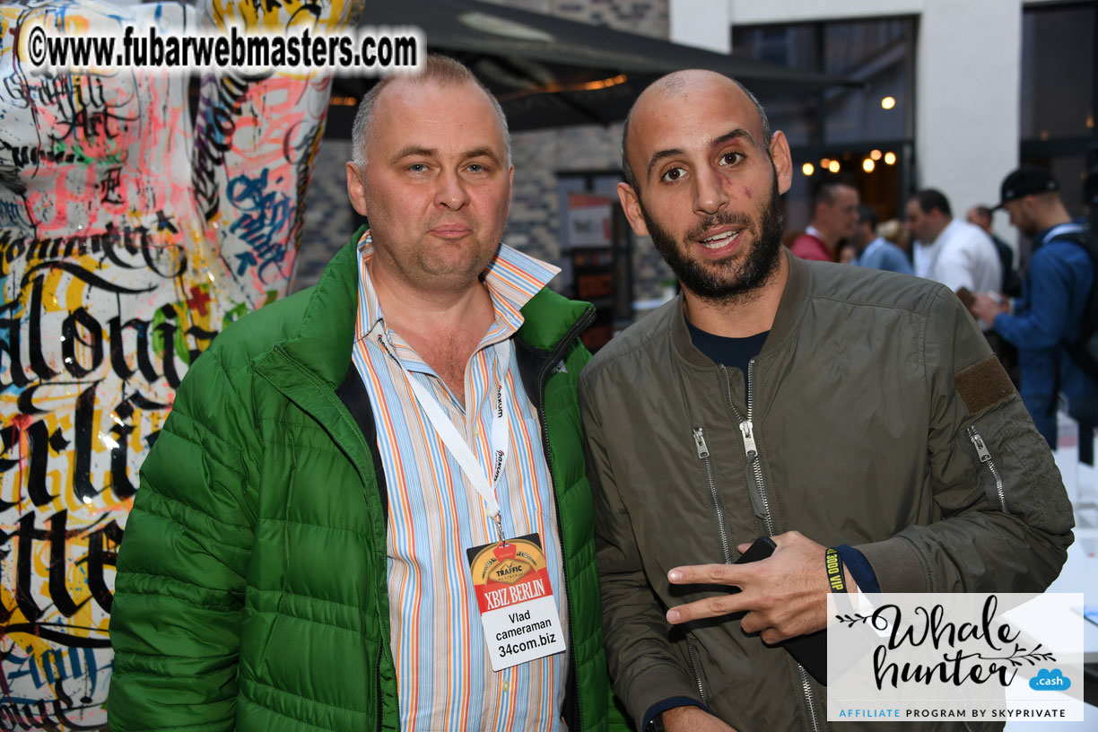 Mix & Meet Happy Hour