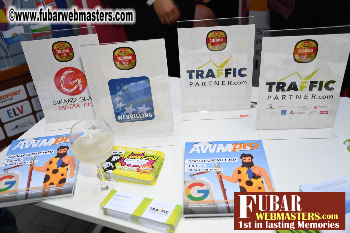 Mix & Meet Happy Hour