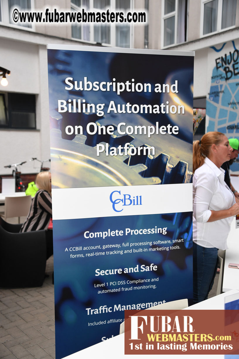 Mix & Meet Happy Hour