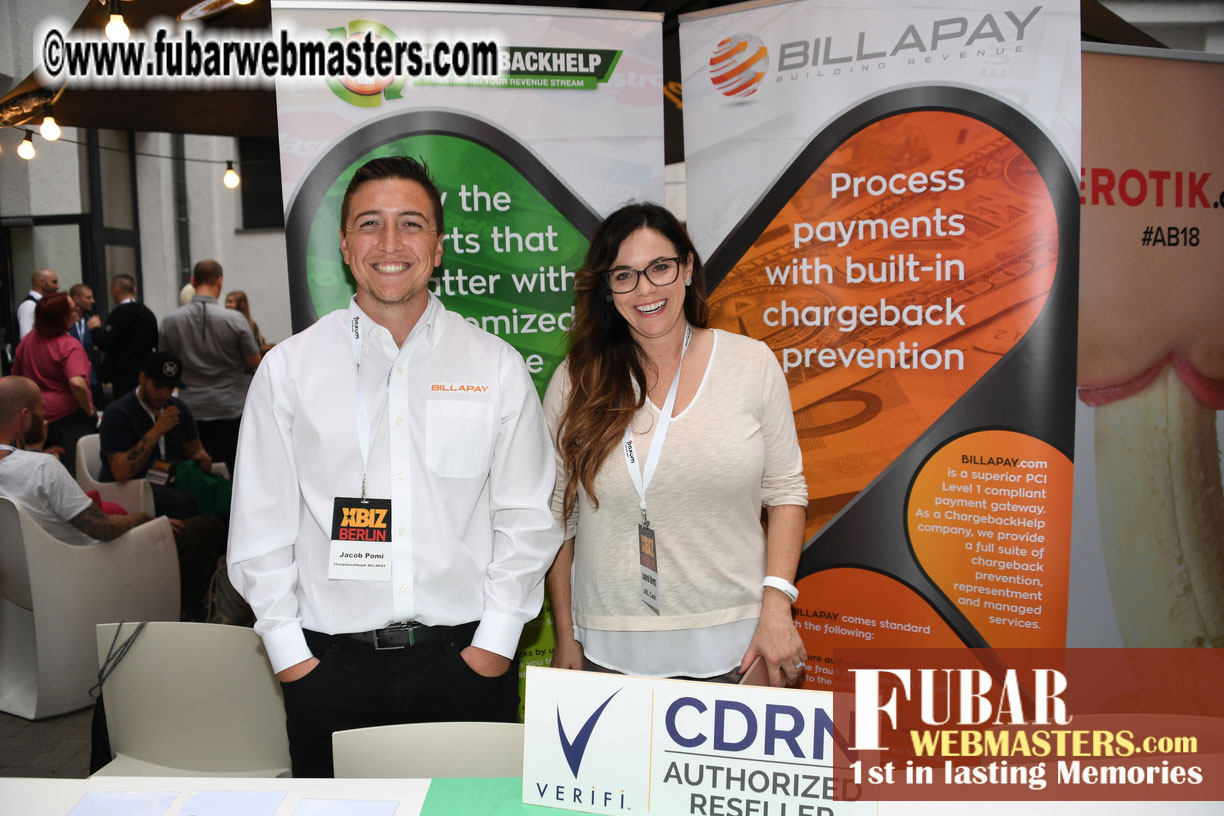 Mix & Meet Happy Hour