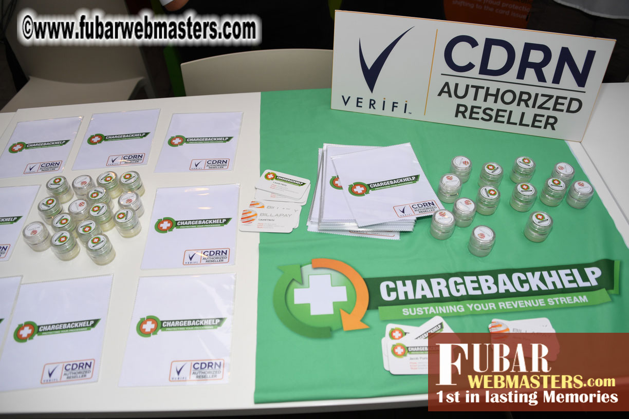 Mix & Meet Happy Hour