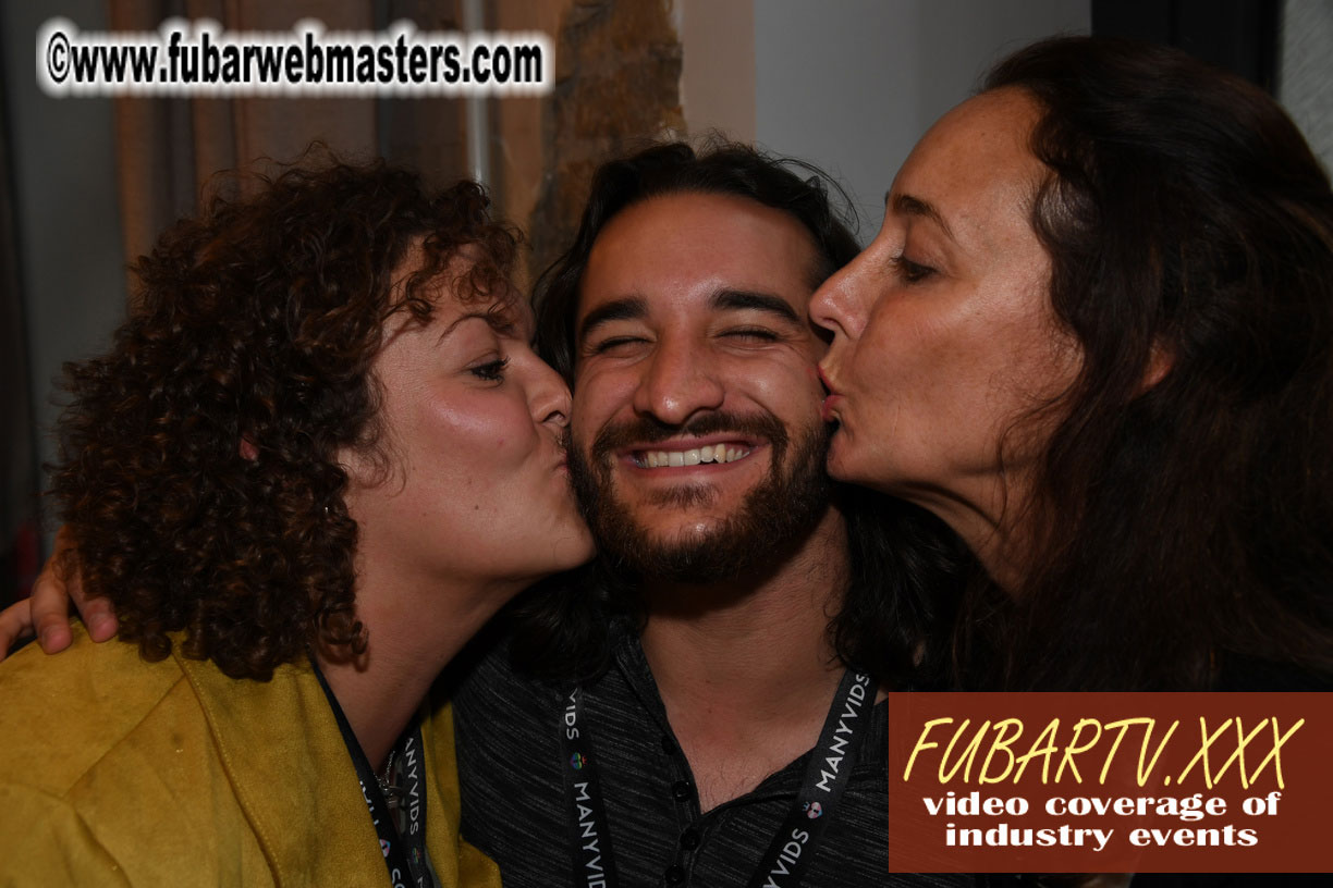 Good Mojo Happy Hour Welcome Reception