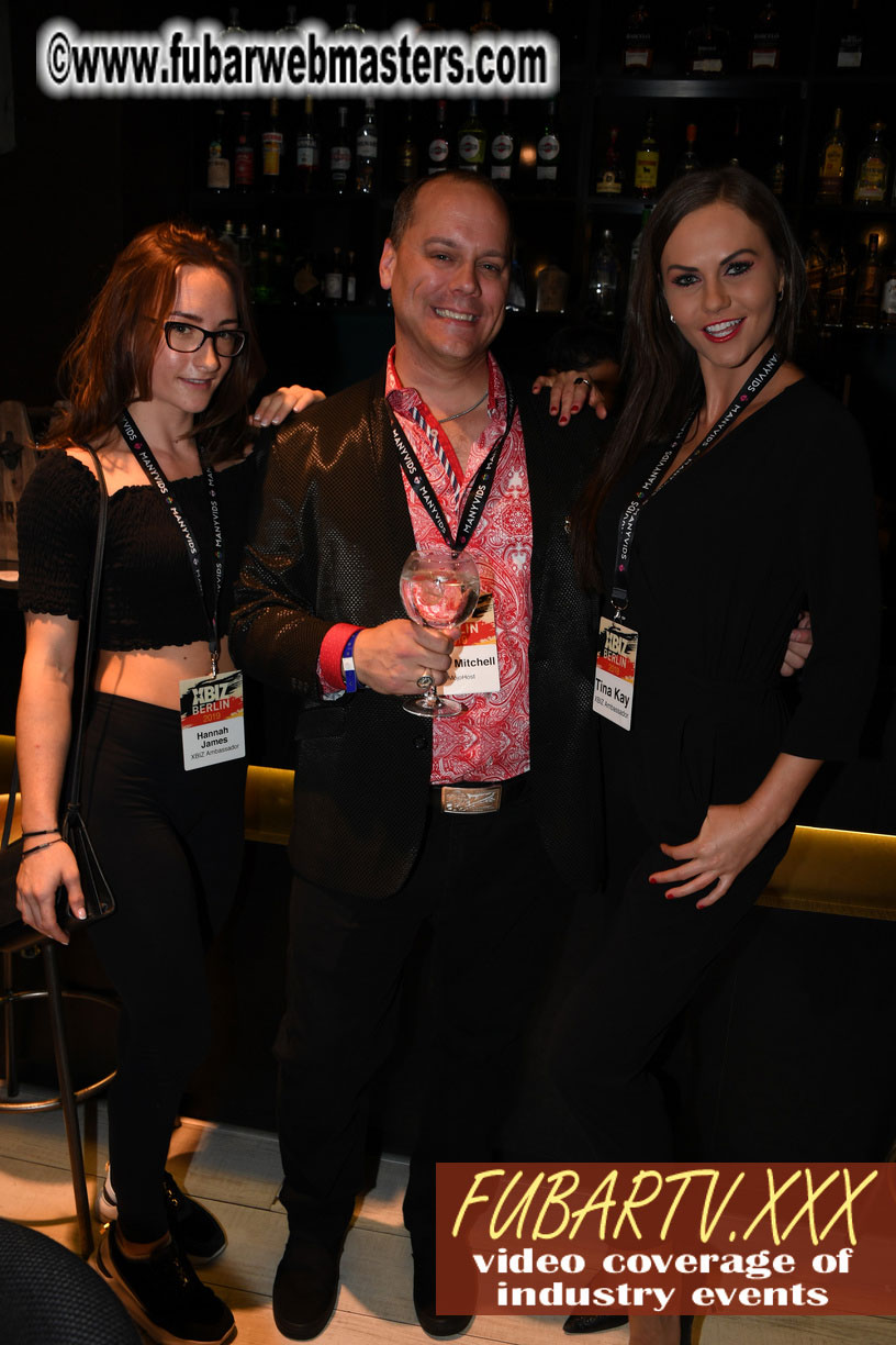 Good Mojo Happy Hour Welcome Reception