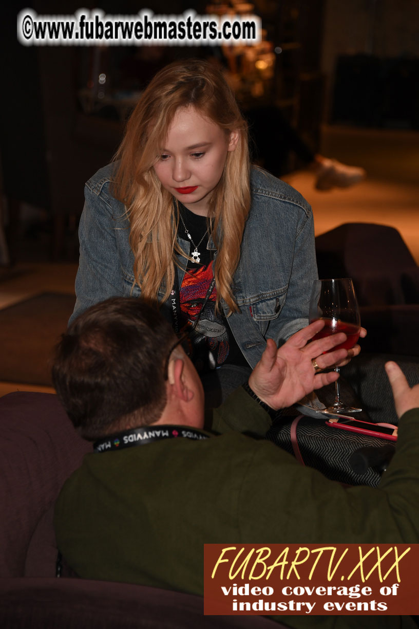 Good Mojo Happy Hour Welcome Reception