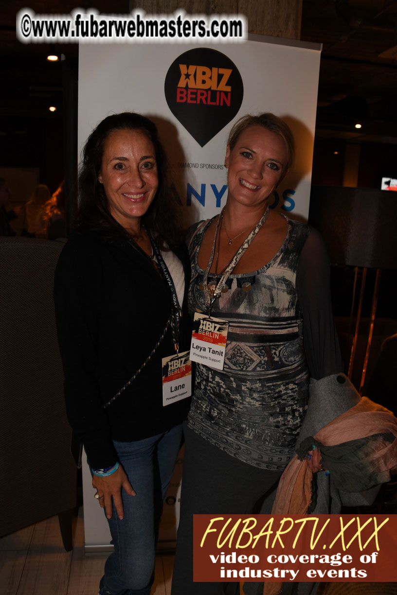 Good Mojo Happy Hour Welcome Reception